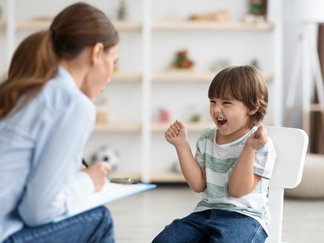 Comment différencier chez l'enfant l'agitation de l'hyperactivité (TDAH)?